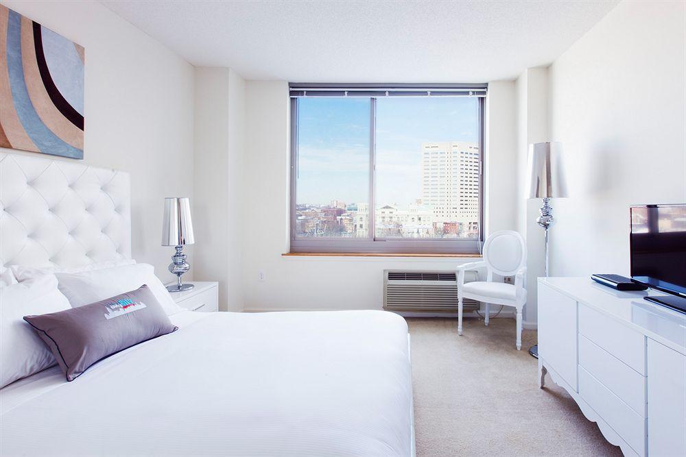 Sky City Apartments New York Exterior foto